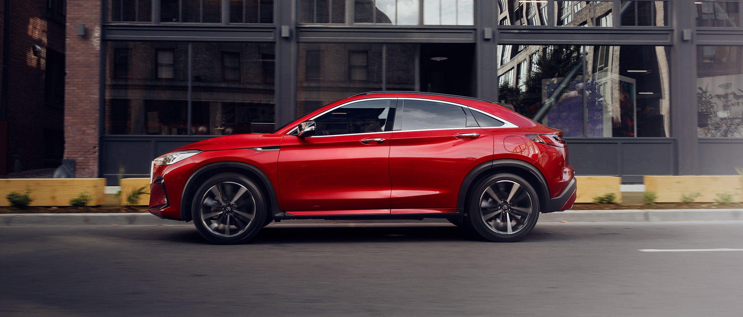 INFINITI QX55, вид спереди
